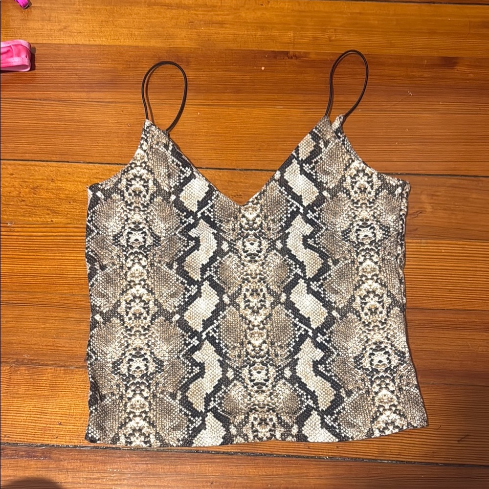Gaze Black and White Fitted Crop Camisole